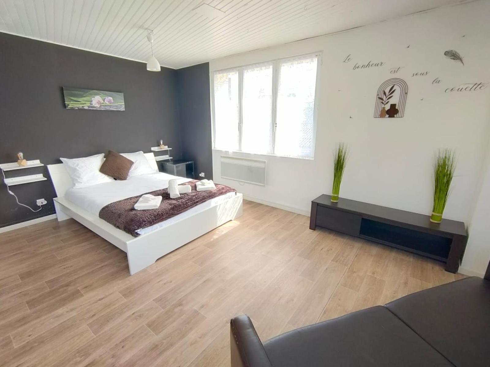 Pause Entre Deux Meaux ► Proche Disneyland Paris ► Wifi ► Netflix ► 24/24H Penchard Exterior photo
